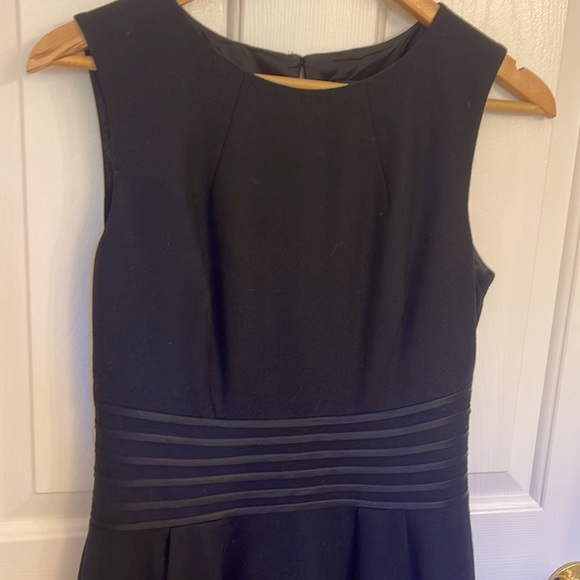 Black Sleeveless Banana Republic Dress size 8 - Picture 2 of 4